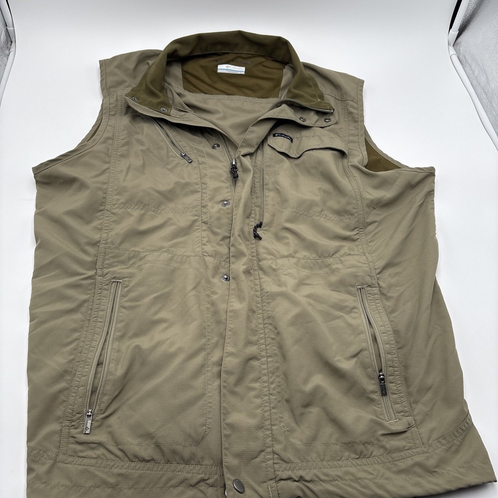 Columbia Omni Shade Vest Mens Size Extra Large‎ Sage Green Outdoor Wear